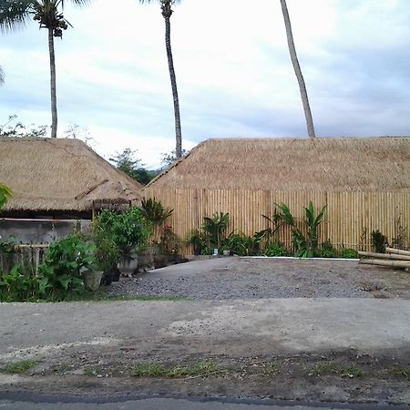 Rinjani Trails Hotel 세나루 외부 사진